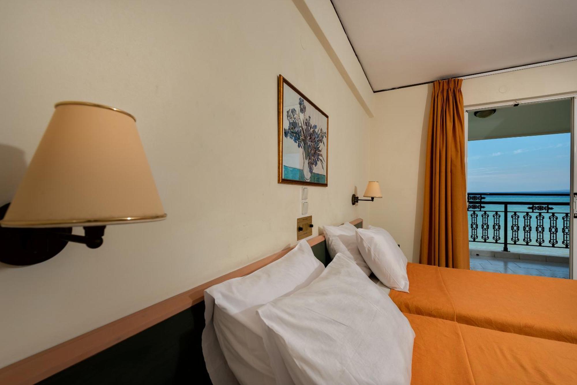 Porto Iliessa Hotel Argassi Luaran gambar