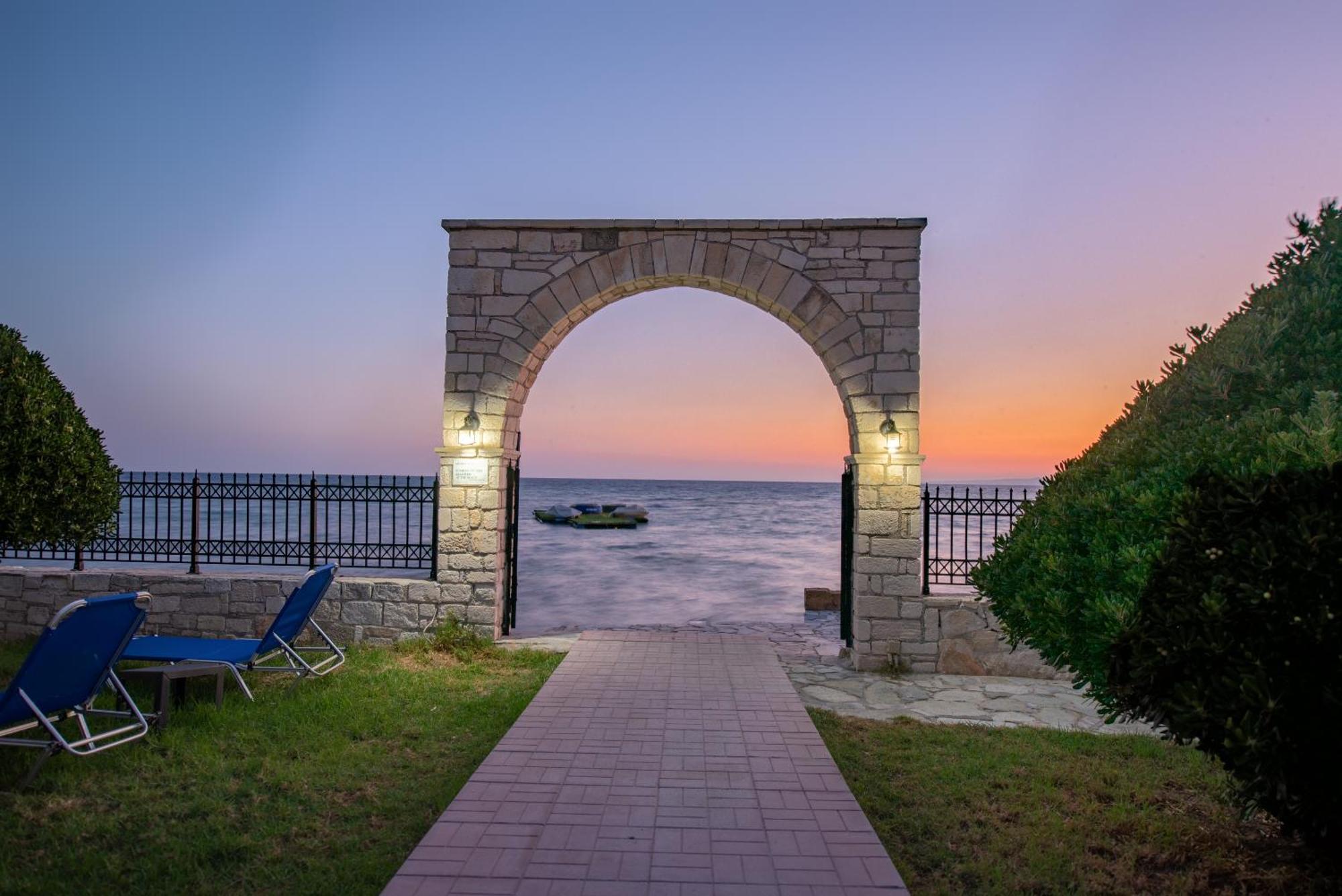 Porto Iliessa Hotel Argassi Luaran gambar