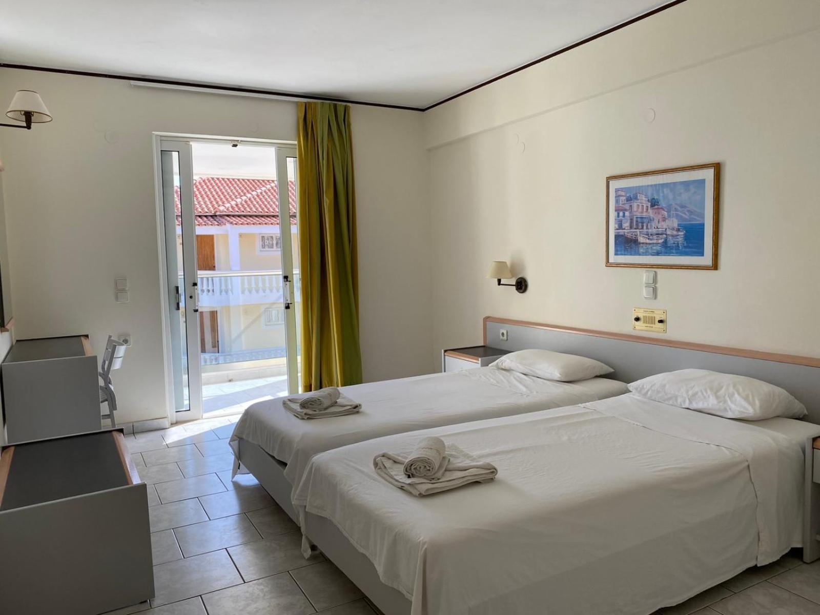 Porto Iliessa Hotel Argassi Luaran gambar